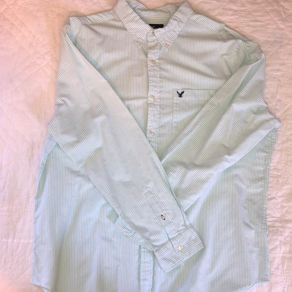 American Eagle Button-up